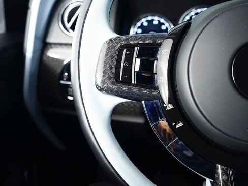 Used 2024 Rolls-Royce Cullinan Black Badge image 47