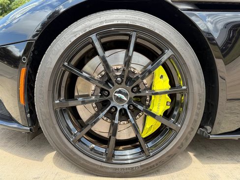Used 2019 Aston Martin DB11 AMR RWD image 4