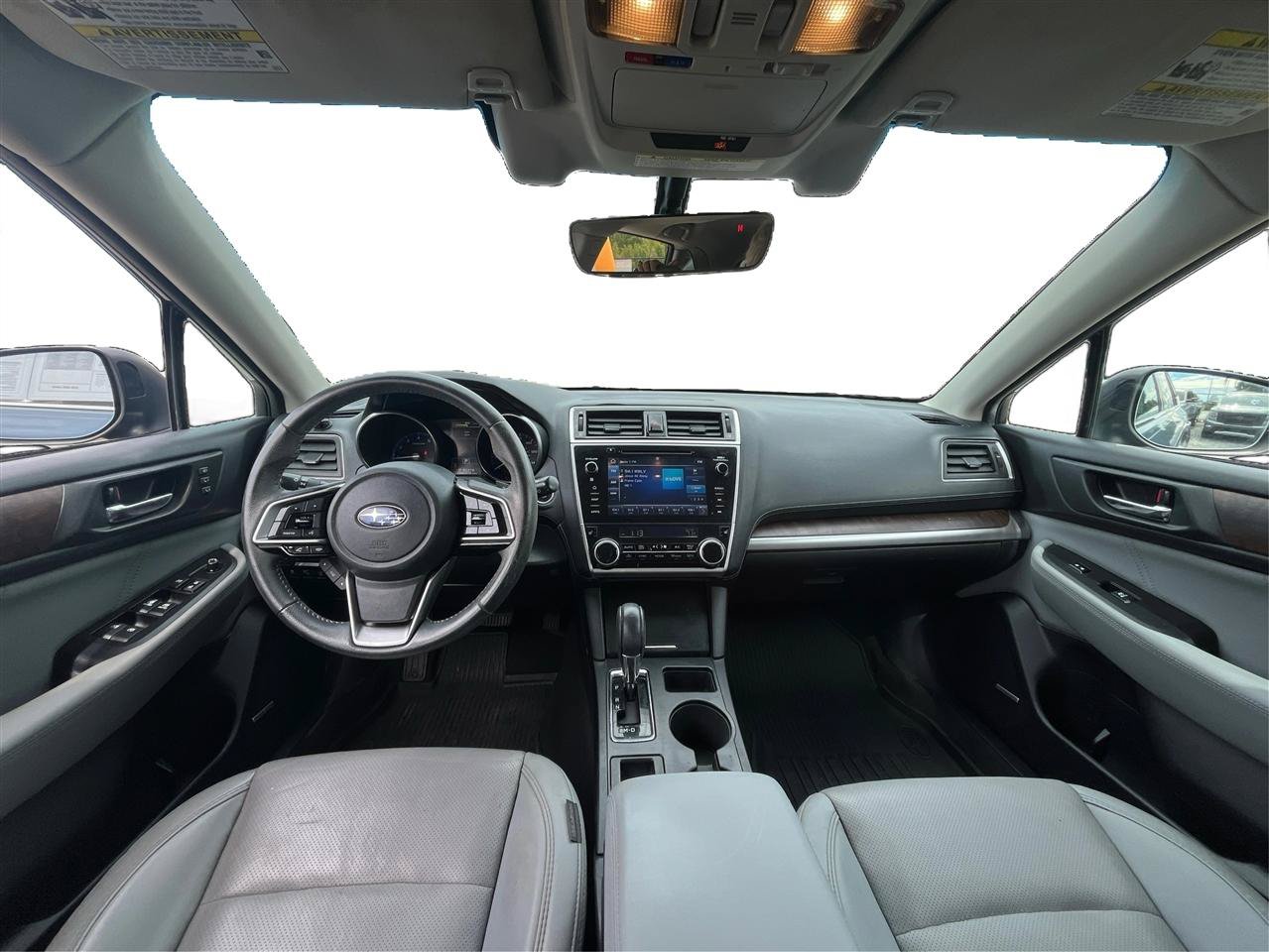 Used 2018 Subaru Outback 2.5i Limited AWD/4WD image 23