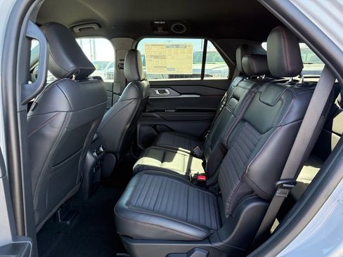 New 2026 Ford Explorer ST-Line image 10