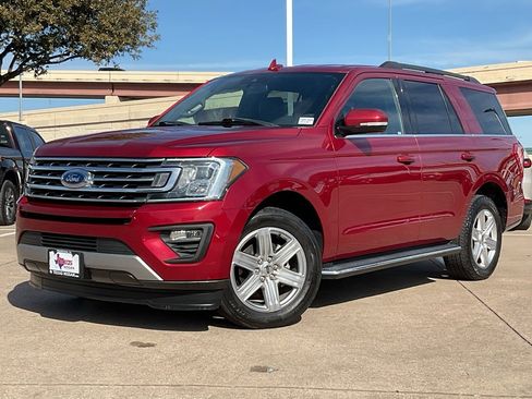 Used 2019 Ford Expedition XLT w/ Equipment Group 202A image 2