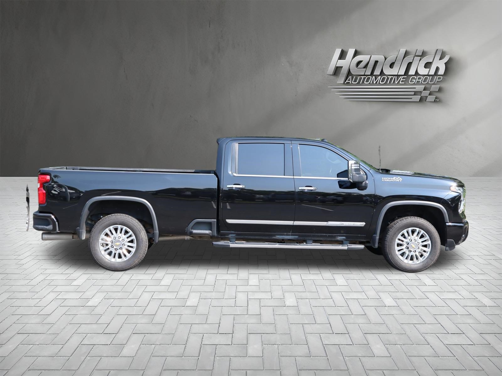 Used 2024 Chevrolet Silverado 3500 High Country w/ Technology Package AWD/4WD image 10