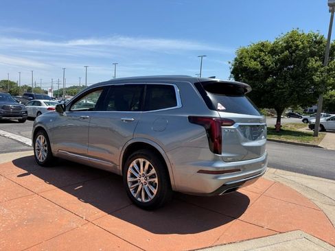 Used 2024 Cadillac XT6 Premium Luxury w/ Technology Package AWD/4WD image 4