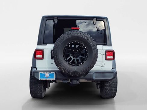 Used 2018 Jeep Wrangler Unlimited Sport S image 9