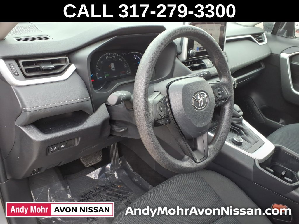 Used 2025 Toyota RAV4 LE AWD/4WD image 20