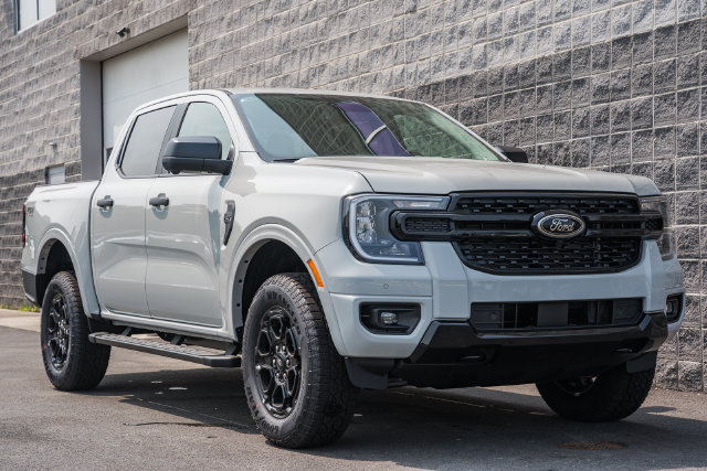 New 2026 Ford Ranger XLT w/ FX4 Off-Road Package AWD/4WD image 2