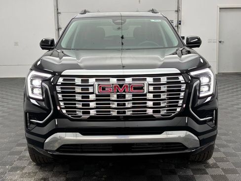 New 2026 GMC Terrain Denali w/ LPO, Floor Liner Package image 15