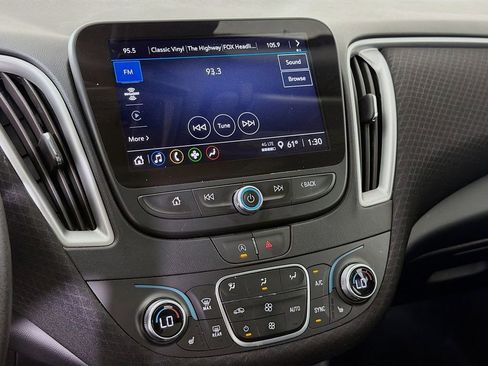 Used 2024 Chevrolet Malibu LT image 17