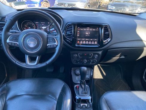 Used 2018 Jeep Compass Limited image 9