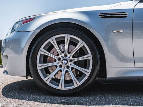 Used 2006 BMW M5 image 4