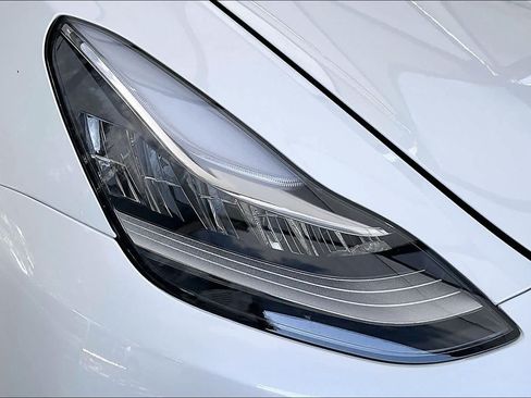 Used 2023 Tesla Model Y AWD image 26