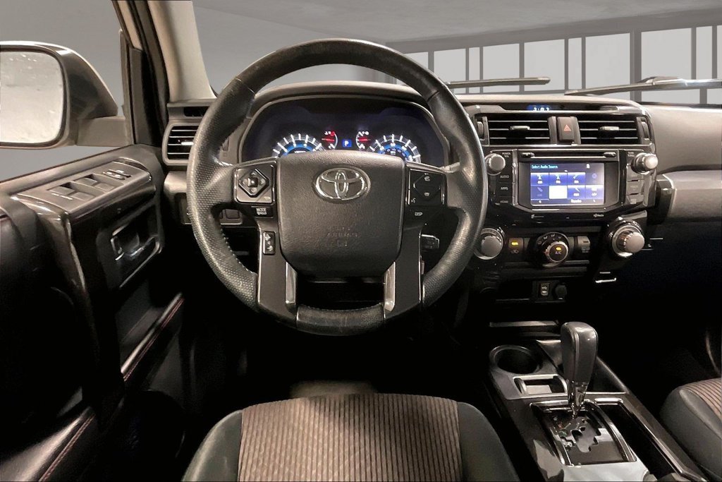 Used 2015 Toyota 4Runner Trail AWD/4WD image 9