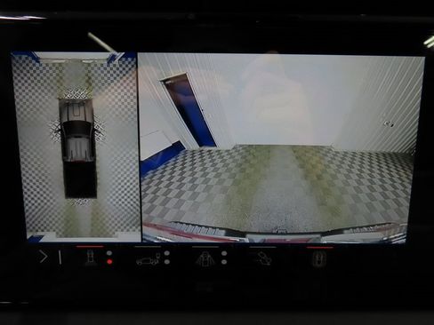 Used 2025 GMC Sierra 2500 AT4 w/ AT4 Premium Plus Package image 16