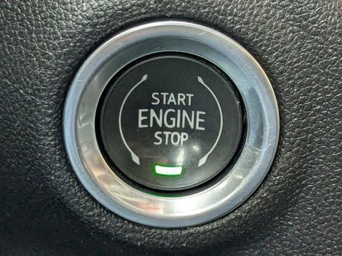 Used 2019 Chevrolet Silverado 1500 RST image 31