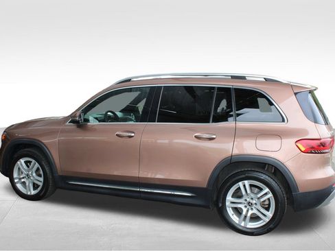 Used 2022 Mercedes-Benz GLB 250 4MATIC image 12