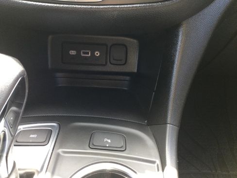 Used 2024 Chevrolet Equinox LT w/ LPO, Floor Liner Package AWD/4WD image 18