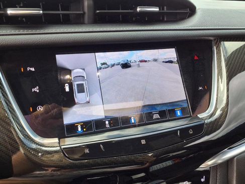 Used 2021 Cadillac XT6 Sport image 14