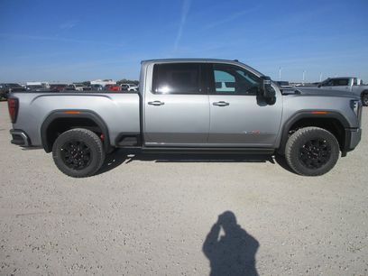 New 2026 GMC Sierra 2500 AT4 w/ AT4 Premium Plus Package