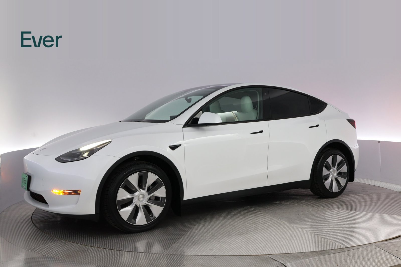 Used 2023 Tesla Model Y Long Range AWD/4WD image 18