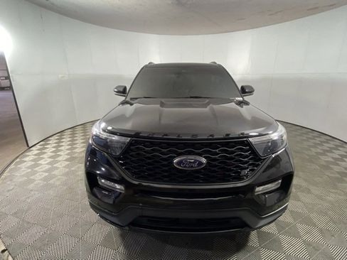 Used 2022 Ford Explorer ST w/ ST Street Pack image 5