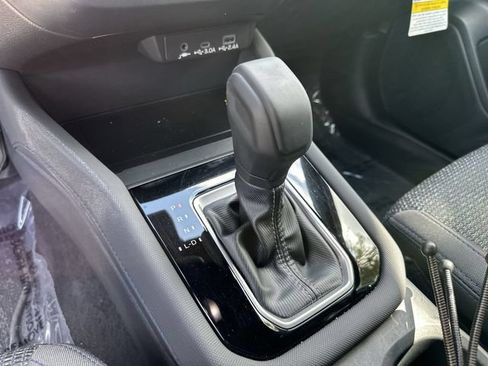 Certified 2025 Subaru Forester Premium AWD/4WD image 20