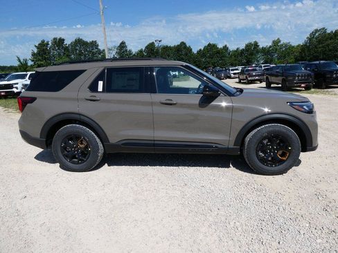 New 2026 Ford Explorer Tremor w/ Tremor Ultimate Package AWD/4WD image 4