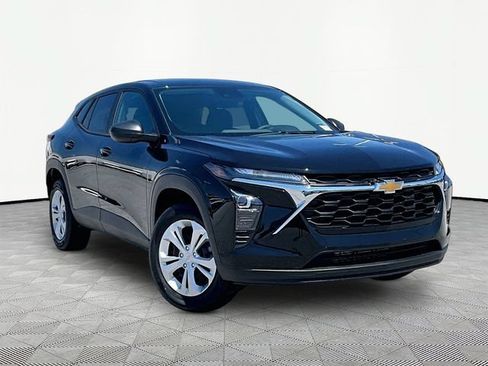 New 2026 Chevrolet Trax LS FWD image 1