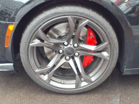 Used 2017 Chevrolet Camaro SS RWD image 9