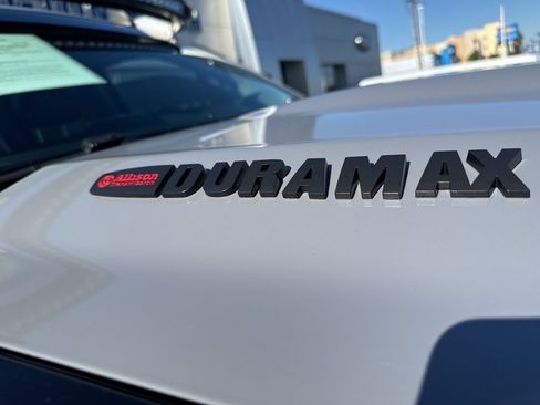 Used 2019 Chevrolet Silverado 2500 LTZ w/ Duramax Plus Package image 43