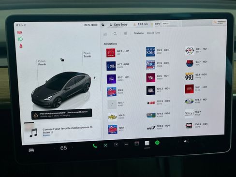 Used 2023 Tesla Model 3 Standard Range image 19