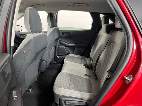 Used 2022 Ford Escape SE w/ SE Sport Appearance Package FWD image 19