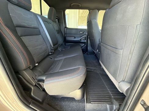 Used 2022 Nissan Frontier PRO-4X w/ Off-Road Protection Package image 31