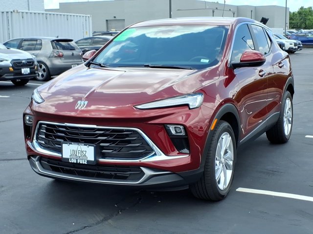 Used 2024 Buick Encore GX Preferred FWD image 2
