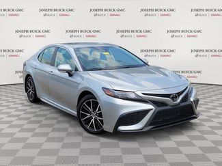 Used 2023 Toyota Camry SE AWD/4WD video 1