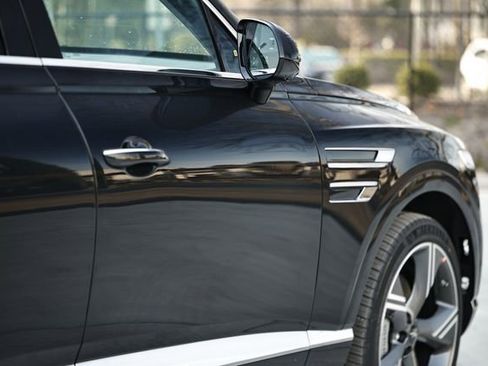 New 2026 Genesis GV80 2.5T Prestige image 8