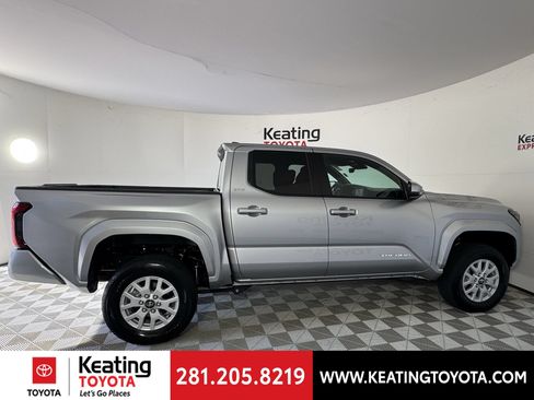 Certified 2026 Toyota Tacoma SR5 AWD/4WD image 5