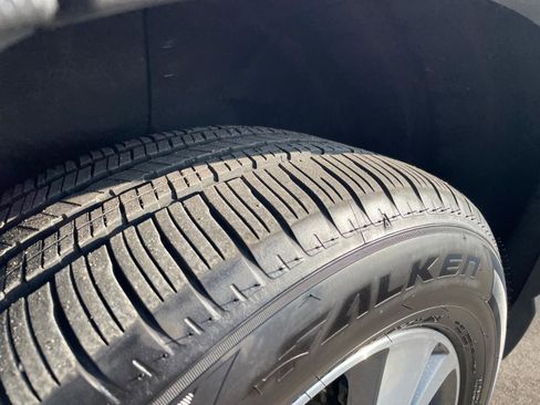 Certified 2025 Subaru Ascent Premium image 10