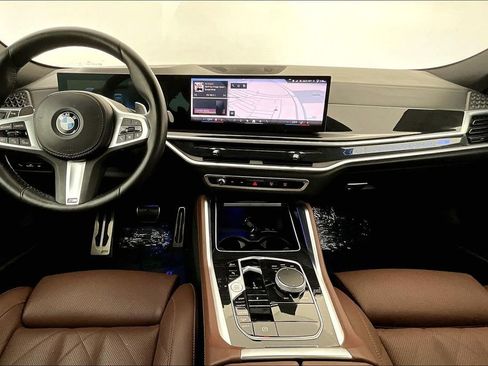 Used 2024 BMW X6 xDrive40i w/ Parking Assistance Package AWD/4WD image 18