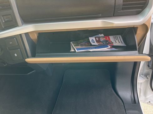 Used 2023 Ford F150 XLT image 31