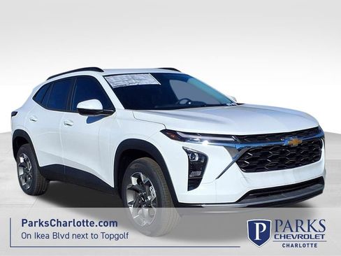 New 2026 Chevrolet Trax LS w/ LS Convenience Package image 1