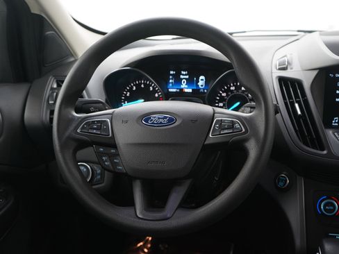 Used 2019 Ford Escape SE image 16