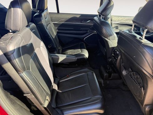 Used 2021 Jeep Grand Cherokee L Limited image 13