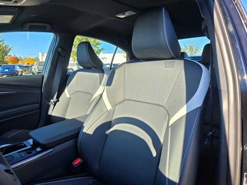 Used 2025 Toyota Camry SE image 24