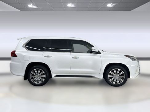 Used 2019 Lexus LX 570 4WD w/ Luxury Package image 8