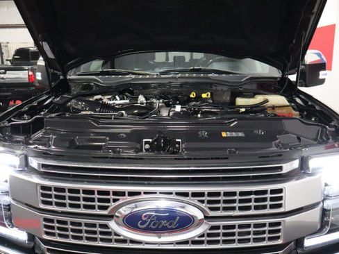 Used 2019 Ford F250 Platinum w/ Platinum Ultimate Package AWD/4WD image 82