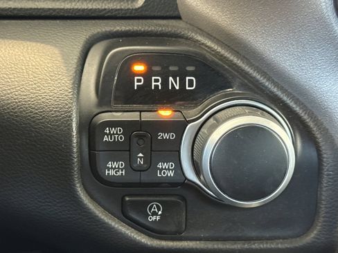 Used 2023 RAM 1500 Big Horn AWD/4WD image 30