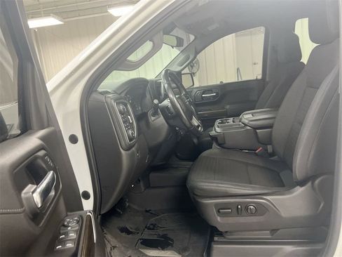 Used 2019 Chevrolet Silverado 1500 RST image 19