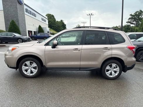Used 2016 Subaru Forester 2.5i Premium AWD/4WD image 2
