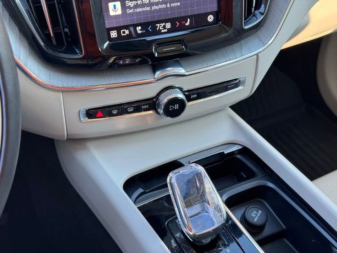 Used 2025 Volvo XC60 B5 Ultra w/ Protection Package Premier image 36