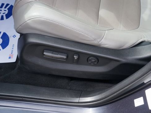 Used 2019 Honda CR-V EX-L image 17